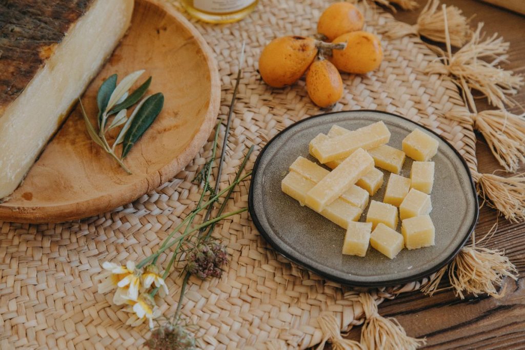 Mahón-Menorca cheese, the natural taste of the island – Queso Mahón